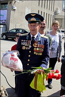 9 май 2013 г., Барнаул   Радио «МИР» отпраздновало с барнаульцами День Победы 