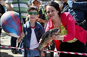 9 май 2013 г., Барнаул   Радио «МИР» отпраздновало с барнаульцами День Победы 