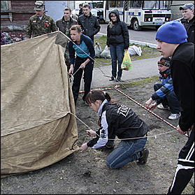 9 мая 2011 г., Барнаул   9 мая 2011. Площадка мировые ребята