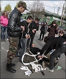 9 мая 2011 г., Барнаул   9 мая 2011. Площадка мировые ребята