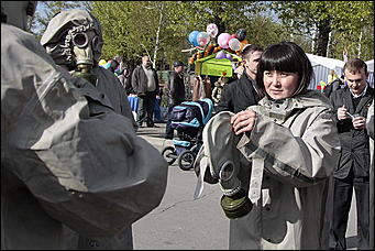 9 мая 2011 г., Барнаул   9 мая 2011. Площадка мировые ребята