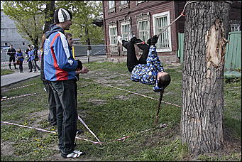 9 мая 2011 г., Барнаул   9 мая 2011. Площадка мировые ребята