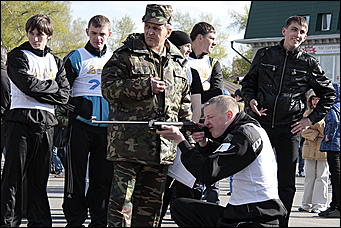 9 мая 2011 г., Барнаул   9 мая 2011. Площадка мировые ребята