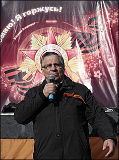 9 мая 2011 г., Барнаул   9 мая 2011. Площадка мировые ребята