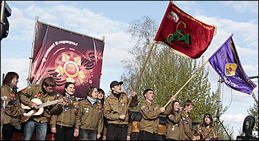 9 мая 2011 г., Барнаул   9 мая 2011. Площадка мировые ребята