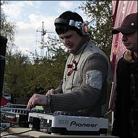 9 мая 2011 г., Барнаул   9 мая 2011. Площадка мировые ребята