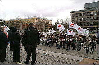 18 апреля 2007 г., Барнаул   В Барнауле состоялся очередной митинг протеста