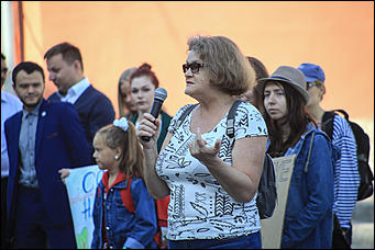28 августа 2017 г., Барнаул. Екатерина Смолихина   Сохраним "легкие" города: митинг против вырубки деревьев прошел в Барнауле