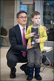    Автоцентр АНТ разыграл iPad среди поклонников марки Mitsubishi