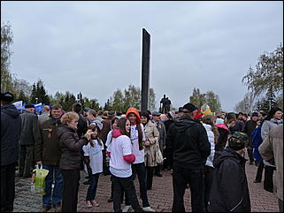 9 мая 2011 г., Барнаул   Возложение цветов к Мемориалу Славы     
