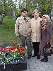 9 мая 2011 г., Барнаул   Возложение цветов к Мемориалу Славы     
