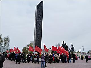 9 мая 2011 г., Барнаул   Возложение цветов к Мемориалу Славы     
