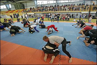 6 июля 2018 г., Барнаул. Екатерина Смолихина   Джефф Монсон рассказал и показал барнаульцам секреты ведения боя