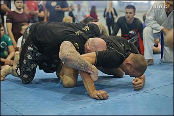 6 июля 2018 г., Барнаул. Екатерина Смолихина   Джефф Монсон рассказал и показал барнаульцам секреты ведения боя