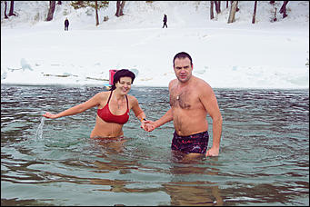 12 февраля 2016 г., Барнаул © фото Николай Батырев   Не робкого десятка. Как проводят выходные барнаульские "моржи"?
