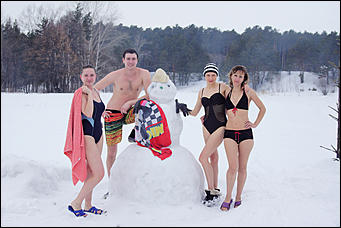 12 февраля 2016 г., Барнаул © фото Николай Батырев   Не робкого десятка. Как проводят выходные барнаульские "моржи"?