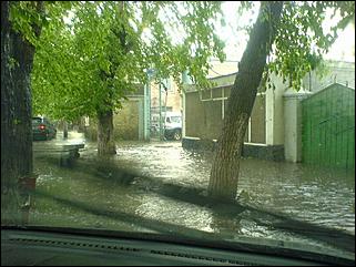 14 мая 2007 г., Барнаул   Потоп после дождя в Барнауле