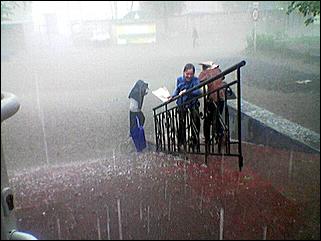 14 мая 2007 г., Барнаул   Потоп после дождя в Барнауле