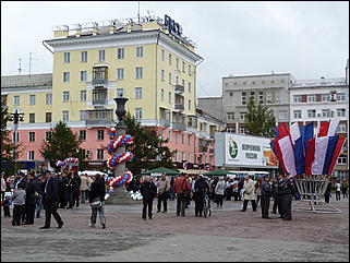 15 сентябрь 2012 г., Барнаул   Фестиваль национальных культур "Единой семьей на Алтае живем"