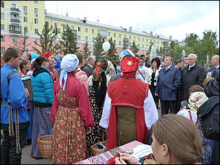 15 сентябрь 2012 г., Барнаул   Фестиваль национальных культур "Единой семьей на Алтае живем"