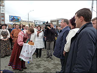 15 сентябрь 2012 г., Барнаул   Фестиваль национальных культур "Единой семьей на Алтае живем"