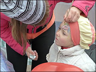 15 сентябрь 2012 г., Барнаул   Фестиваль национальных культур "Единой семьей на Алтае живем"