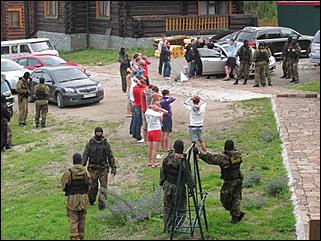    На одной из алтайских турбаз задержали любителей «экстази» и амфетамина