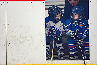 4 февраль 2017 г., Барнаул © Амител Вячеслав Мельников   Звезды советского хоккея провели матч в честь 80-летия Алтайского края
