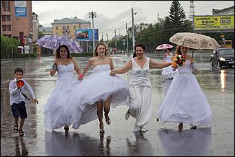 19 июнь 2016 г., Барнаул Юлия Нахимова   Сбежавшие невесты