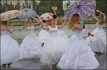 19 июнь 2016 г., Барнаул Юлия Нахимова   Сбежавшие невесты