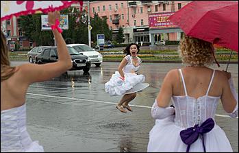 19 июнь 2016 г., Барнаул Юлия Нахимова   Сбежавшие невесты