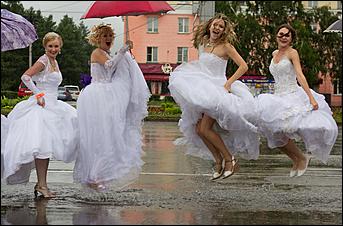 19 июнь 2016 г., Барнаул Юлия Нахимова   Сбежавшие невесты