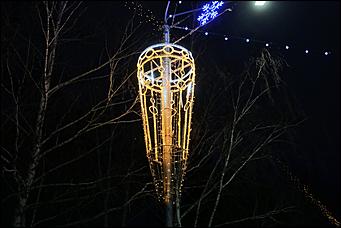 16 декабря 2020 г., Барнаул. Екатерина Смолихина   Светящиеся бокалы, балерины и бык. Как Барнаул принарядился к Новому году