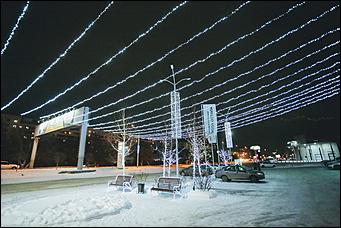 16 декабря 2020 г., Барнаул. Екатерина Смолихина   Светящиеся бокалы, балерины и бык. Как Барнаул принарядился к Новому году