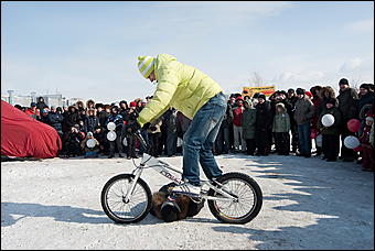 13 марта 2010 г, Барнаул   "Весенний фестиваль Nissan" от официального дилера Nissan в Алтайском крае Автоцентра АНТ