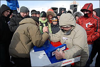 13 марта 2010 г, Барнаул   "Весенний фестиваль Nissan" от официального дилера Nissan в Алтайском крае Автоцентра АНТ