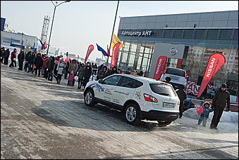 23 февраля 2011 г., Барнаул   Презентация обновленного NISSAN X-trail от официального дилера Nissan в Алтайском крае Автоцентра АНТ.