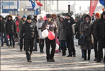 23 февраля 2011 г., Барнаул   Презентация обновленного NISSAN X-trail от официального дилера Nissan в Алтайском крае Автоцентра АНТ.