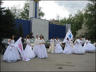 25 май 2013 г., Барнаул   "Сбежавшие невесты" Барнаула