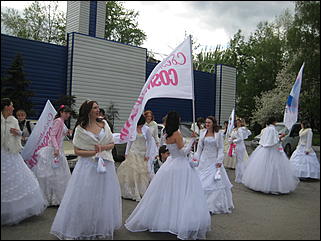 25 май 2013 г., Барнаул   "Сбежавшие невесты" Барнаула