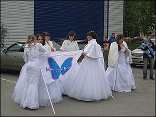 25 май 2013 г., Барнаул   "Сбежавшие невесты" Барнаула