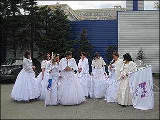 25 май 2013 г., Барнаул   "Сбежавшие невесты" Барнаула