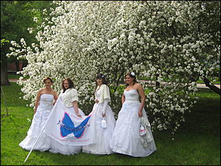 25 май 2013 г., Барнаул   "Сбежавшие невесты" Барнаула