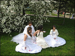 25 май 2013 г., Барнаул   "Сбежавшие невесты" Барнаула