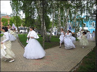 25 май 2013 г., Барнаул   "Сбежавшие невесты" Барнаула