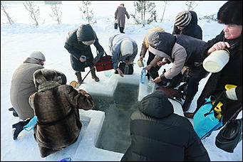 19 январь 2017 г., Барнаул Фото: Екатерина Смолихина   Сотни верующих пришли на Крещение в Барнауле
