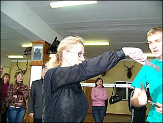 29 ноября 2008 г., Барнаул   Соревнования по метанию ножей: турнир для СМИ