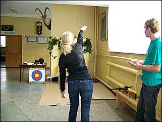 29 ноября 2008 г., Барнаул   Соревнования по метанию ножей: турнир для СМИ