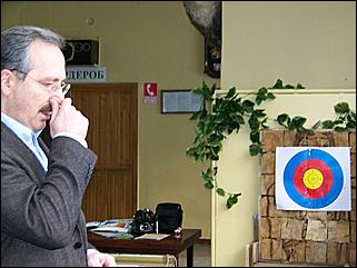 29 ноября 2008 г., Барнаул   Соревнования по метанию ножей: турнир для СМИ