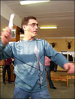 29 ноября 2008 г., Барнаул   Соревнования по метанию ножей: турнир для СМИ